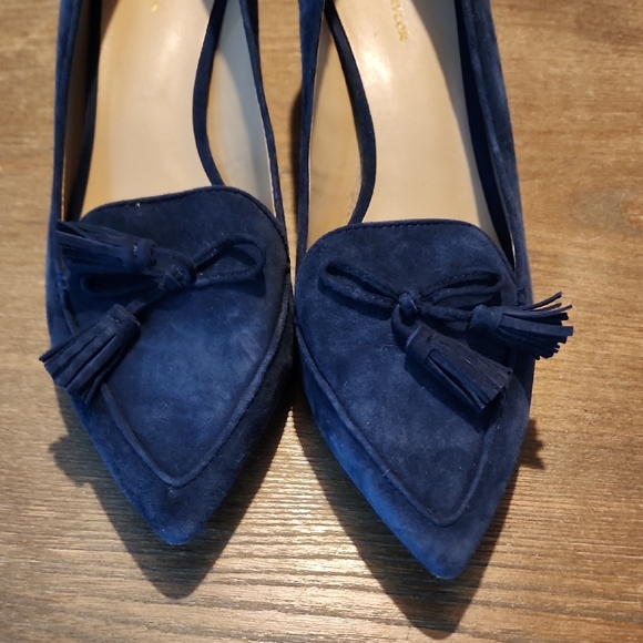 Elegant Navy Suede Women's Heels - Picture 4 of 5